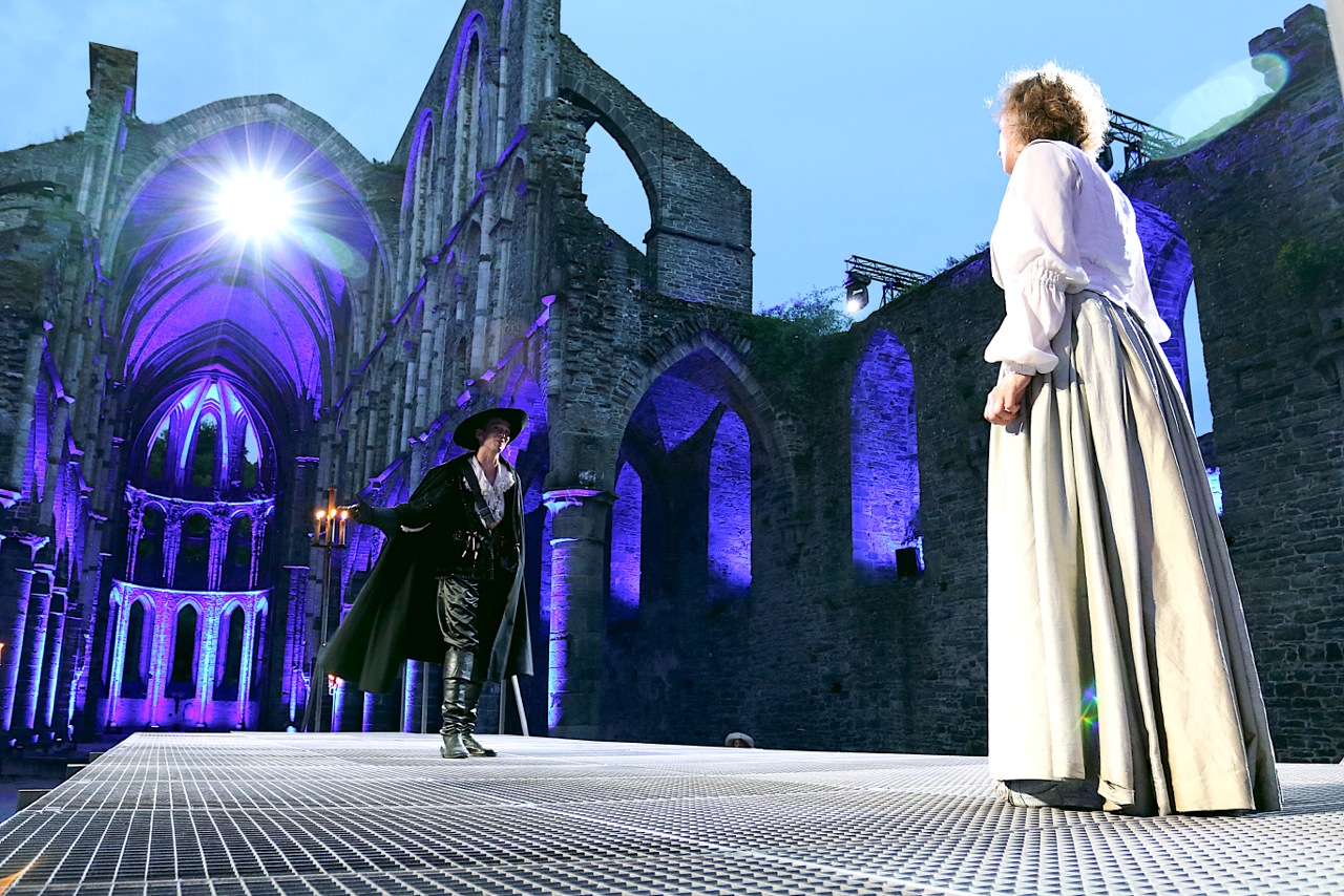 Spectacle théâtral d'été à l'Abbaye de Villers-la-Ville: Caligula